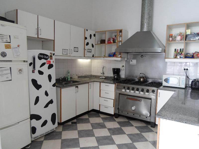 Sabatico Travelers Hostel & Guesthouse image