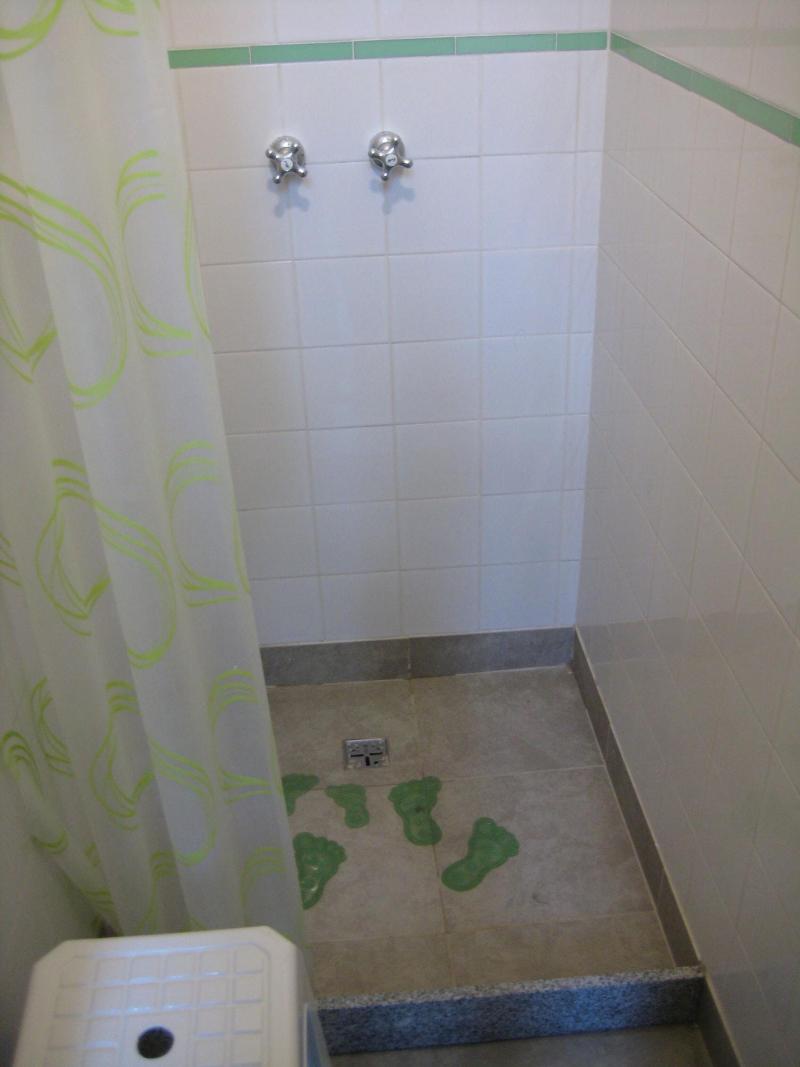 Sabatico Travelers Hostel & Guesthouse image