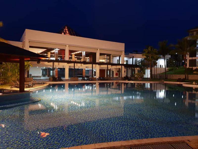 Nasau Resort & Villas image