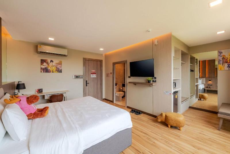 Moose Hotel image