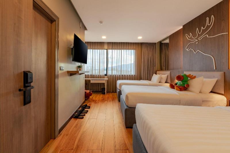 Moose Hotel image