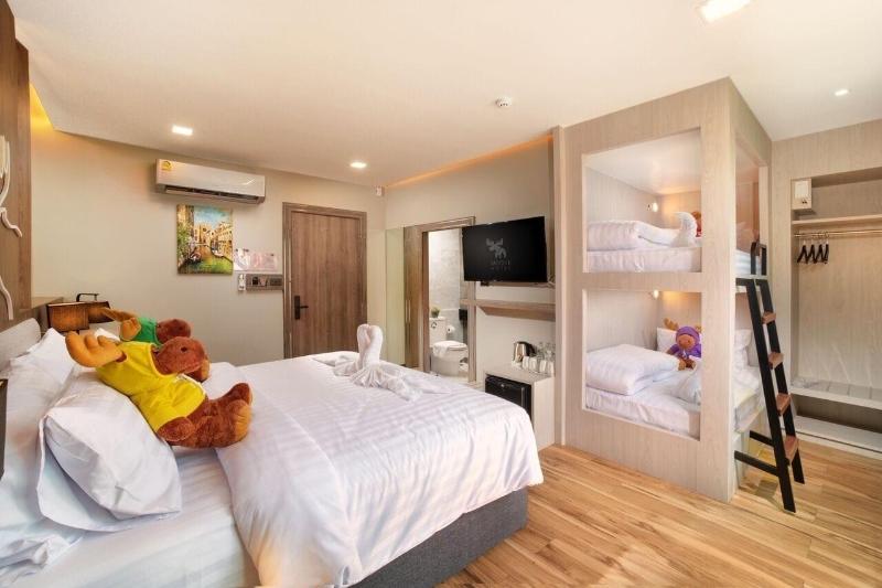 Moose Hotel image
