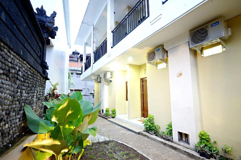 D'Pande image