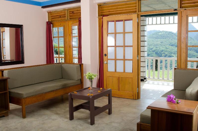 La Haut Resort image