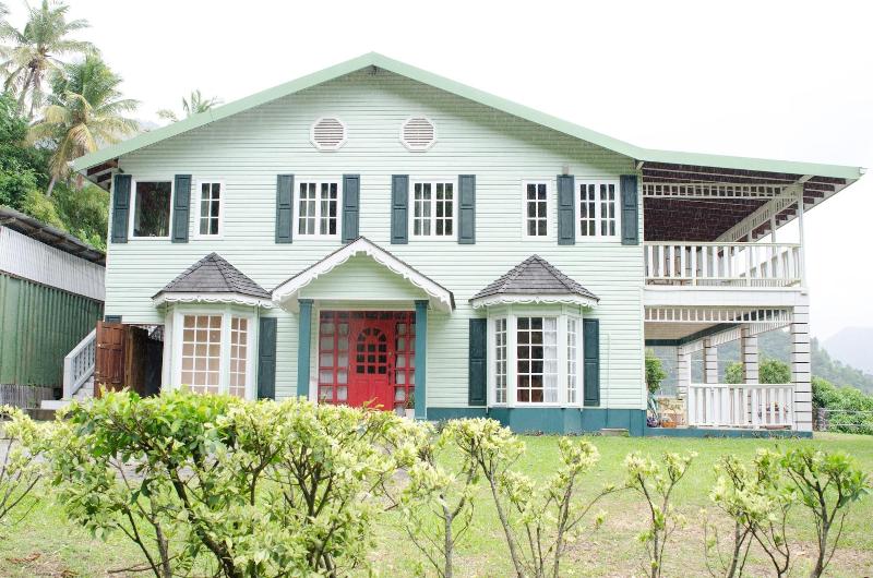 La Haut Resort image