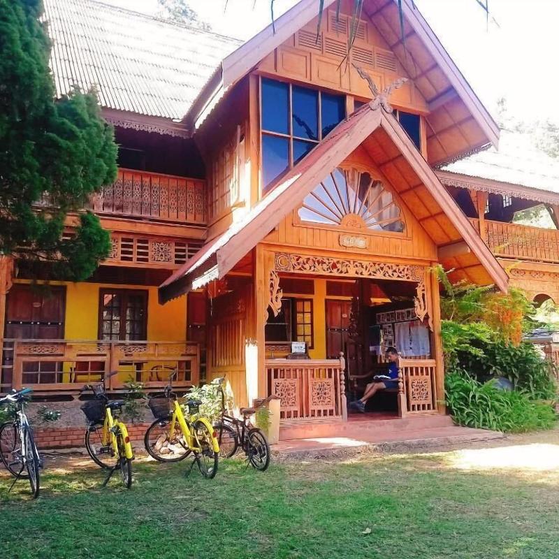 Crossroads House - Hostel image