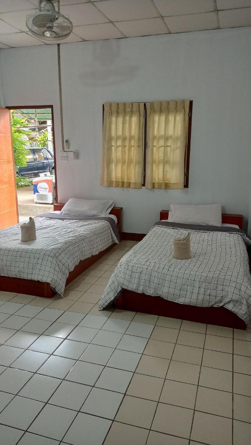 Vijitporn House Hotel image