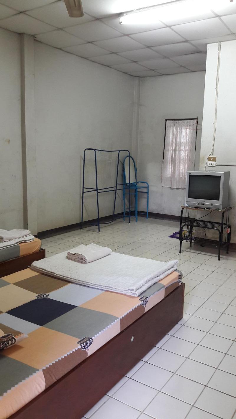 Vijitporn House Hotel image
