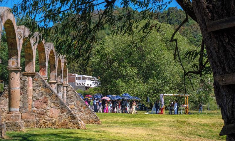 Zirahuen Forest And Resort image