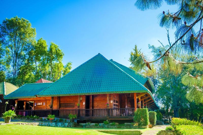 Zirahuen Forest And Resort image