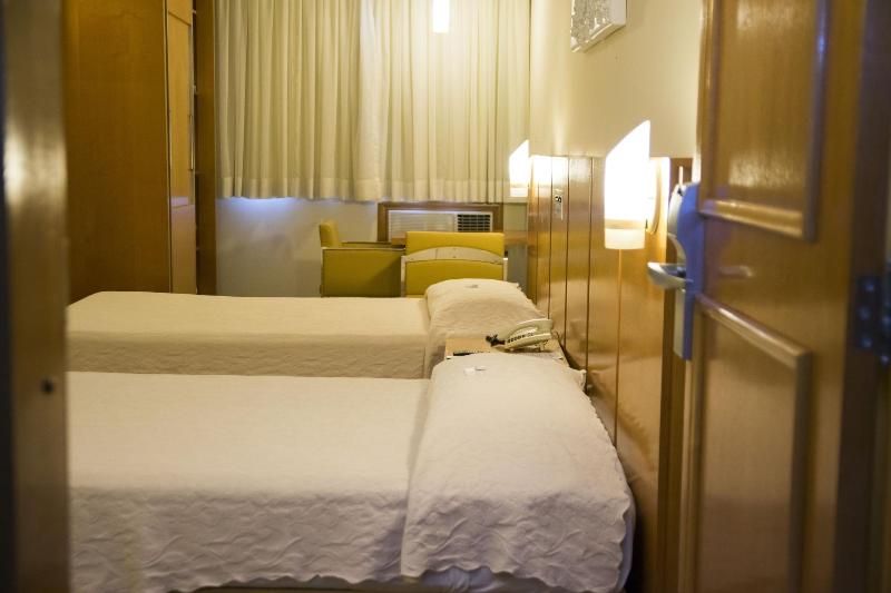 Barbur Plaza Hotel image
