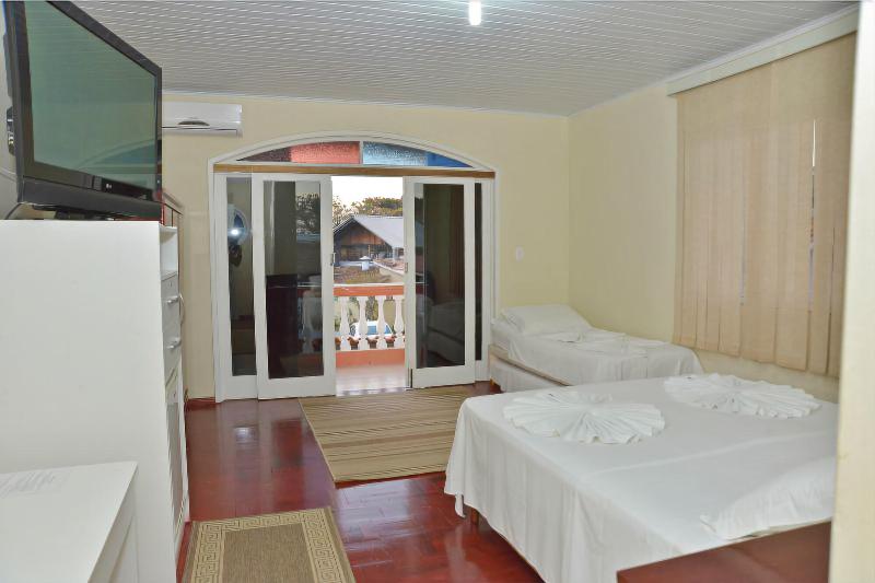 Hotel Balneário Itapocoroi image