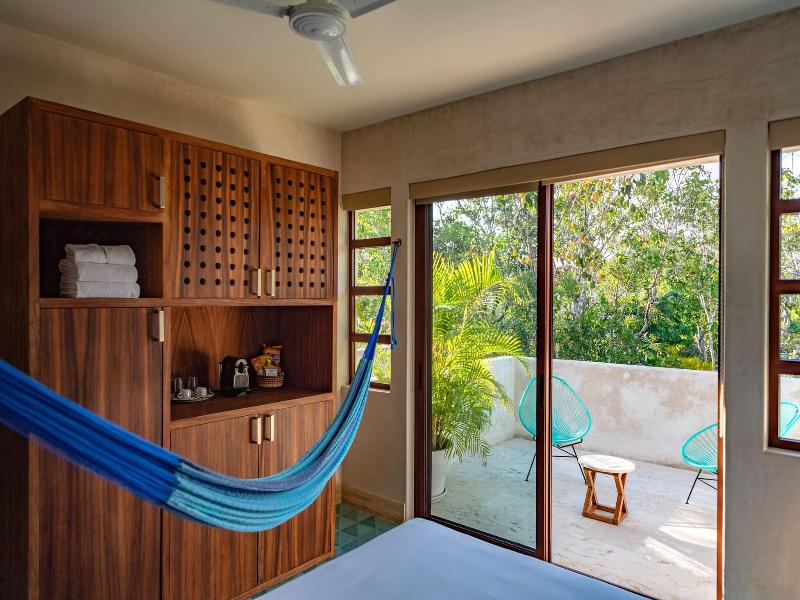 Hotel Tiki Tiki image