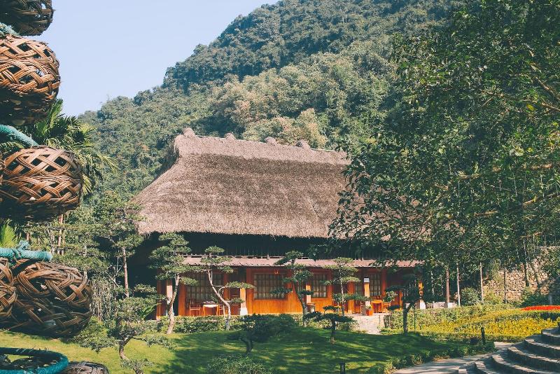 Thung Nham Hotel & Resort image