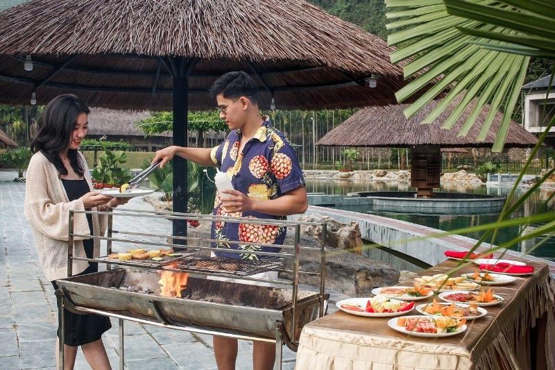 Thung Nham Hotel & Resort image