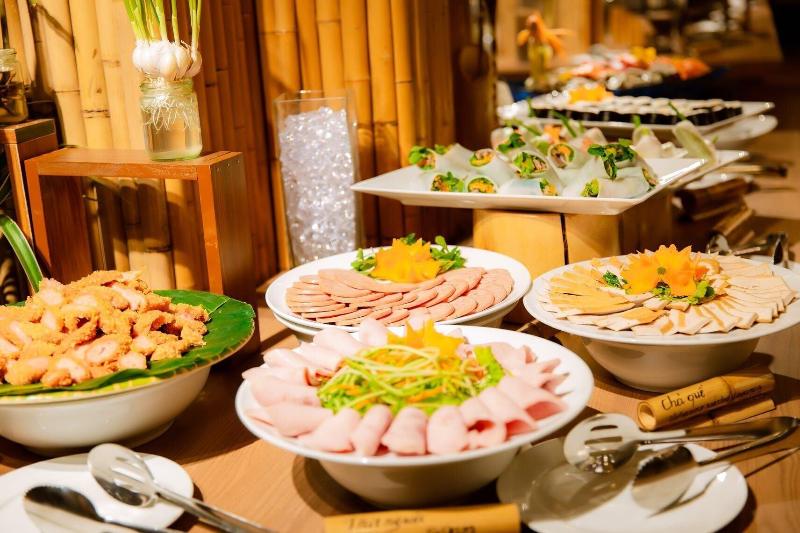 Thung Nham Hotel & Resort image