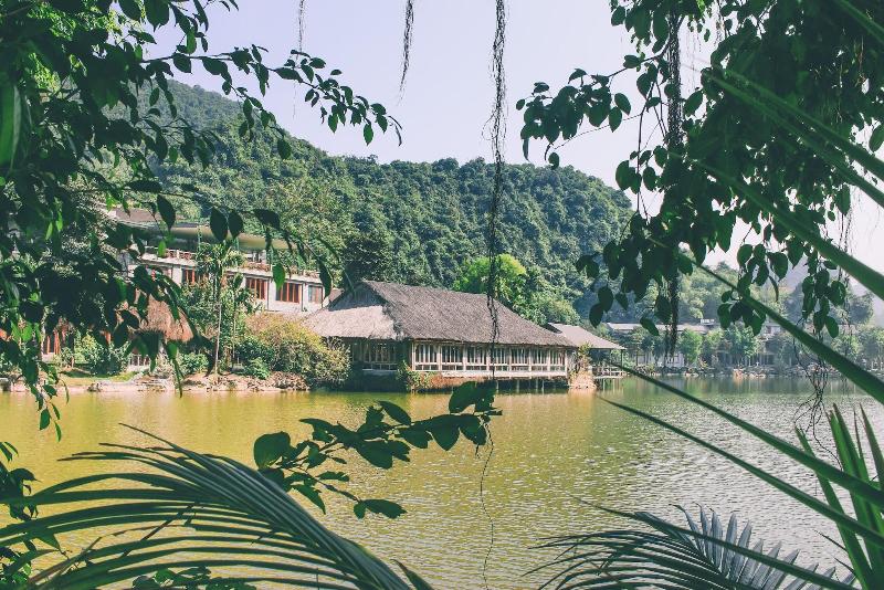Thung Nham Hotel & Resort image