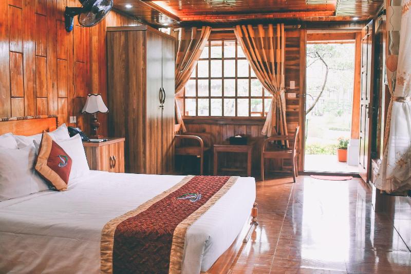 Thung Nham Hotel & Resort image