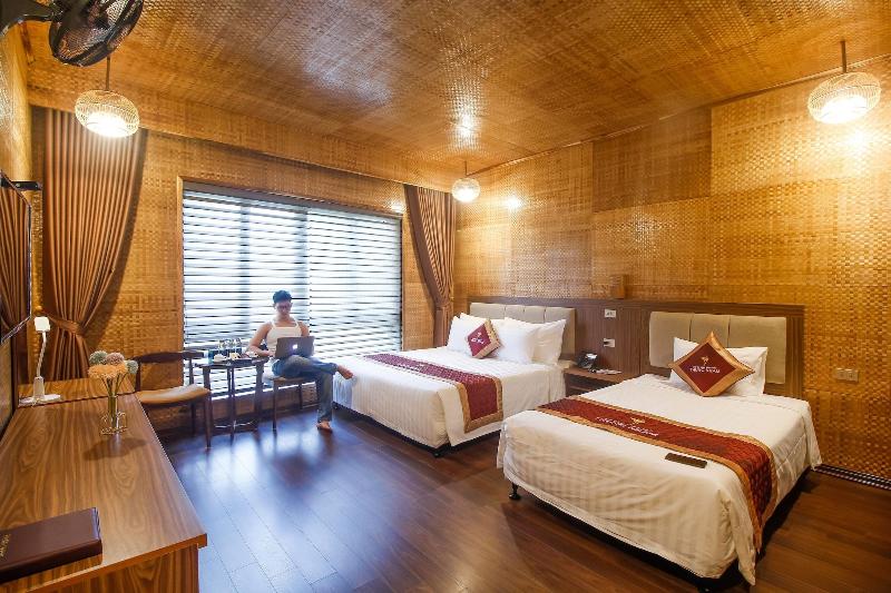 Thung Nham Hotel & Resort image