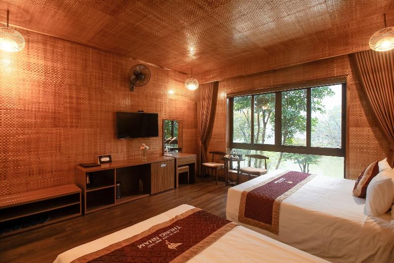 Thung Nham Hotel & Resort image