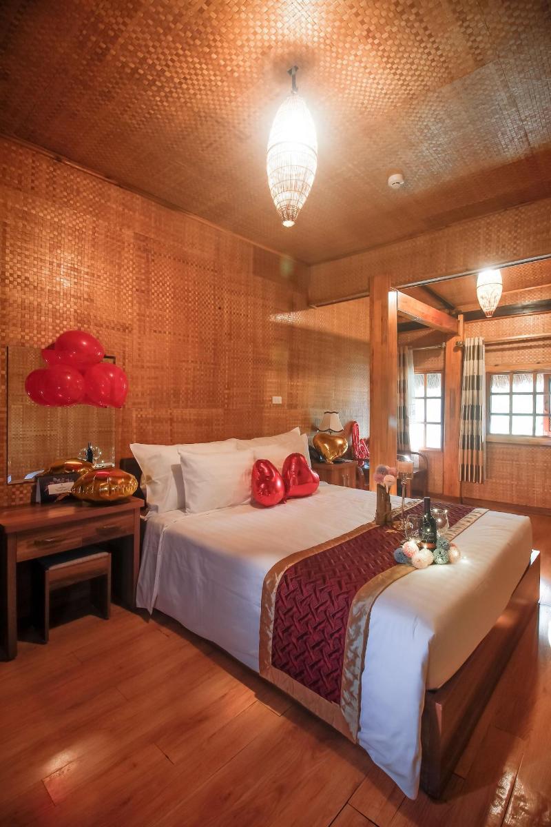 Thung Nham Hotel & Resort image