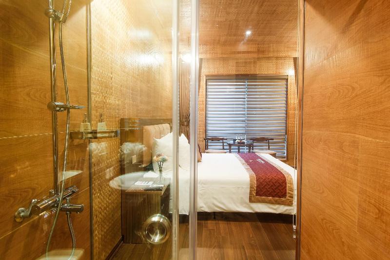 Thung Nham Hotel & Resort image