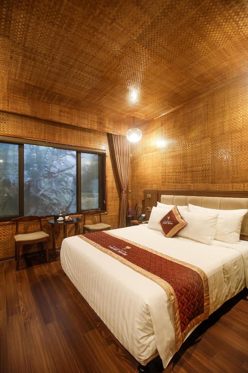 Thung Nham Hotel & Resort image