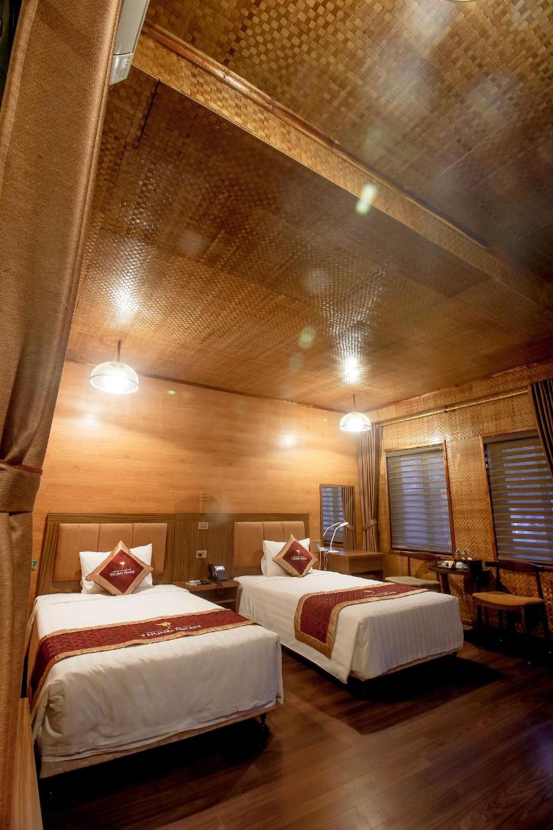 Thung Nham Hotel & Resort image