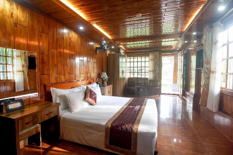 Thung Nham Hotel & Resort image