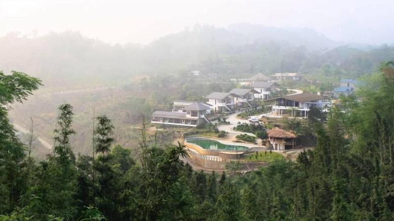 Ba Khan Village Resort
