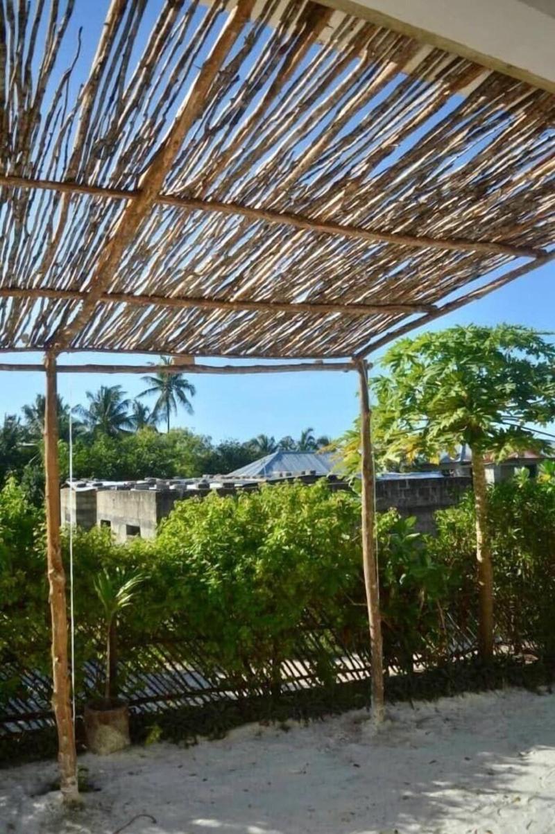 Barabara House image