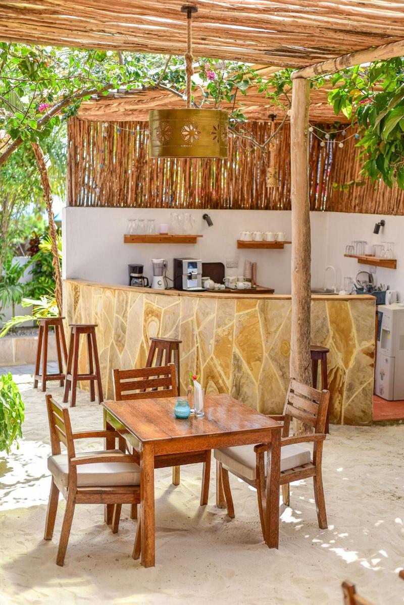 Barabara House image