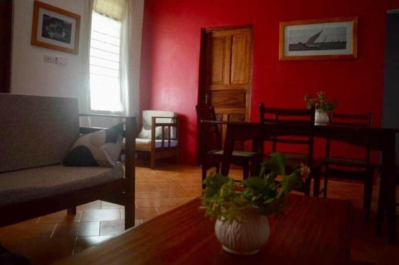 Barabara House image