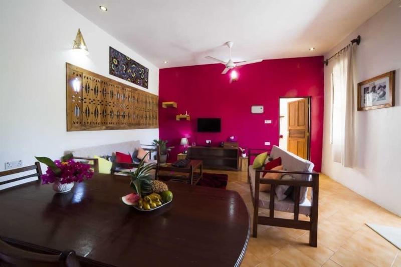 Barabara House image