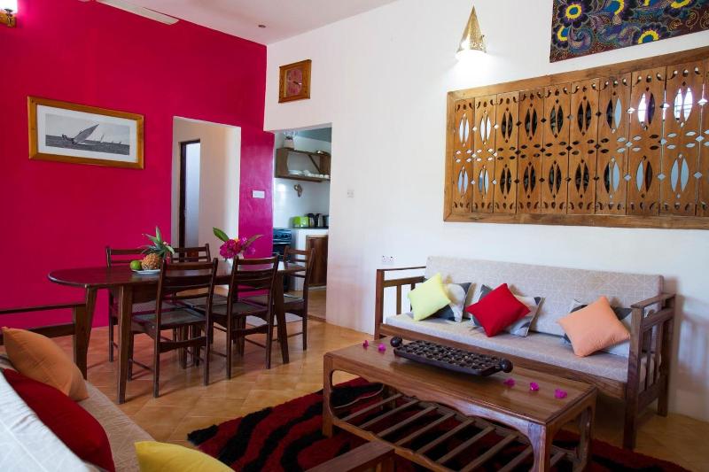 Barabara House image