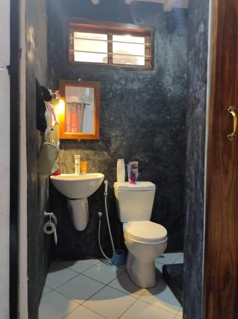 Barabara House image