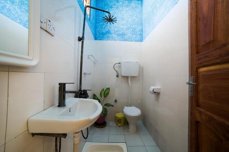Barabara House image