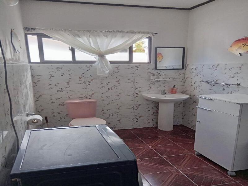 Papaya Guesthouse image