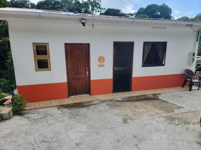 Papaya Guesthouse image