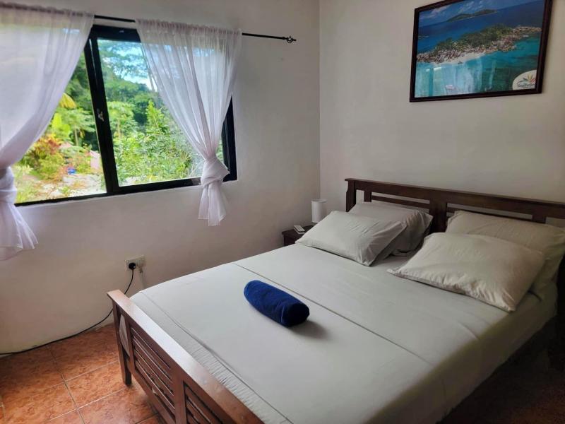 Papaya Guesthouse image