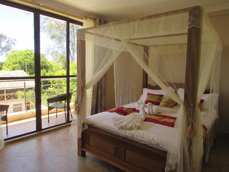 Retro Boutique Hotel Limited image