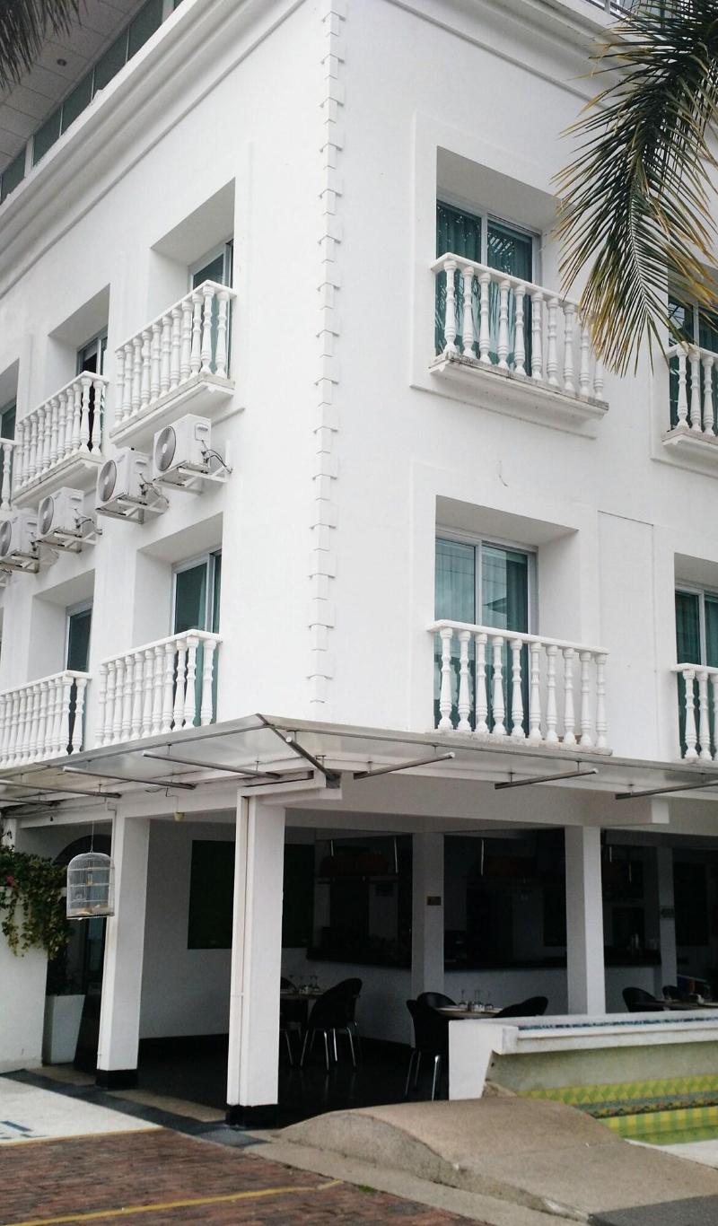 Hotel Manantial image