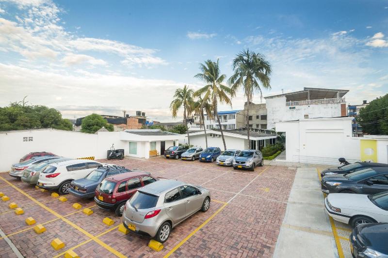 Hotel Manantial image