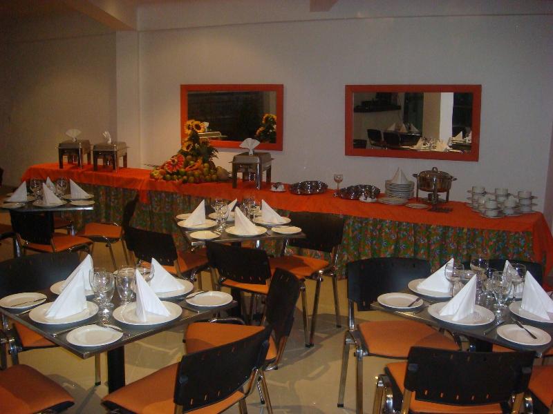 Hotel Manantial image