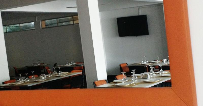 Hotel Manantial image