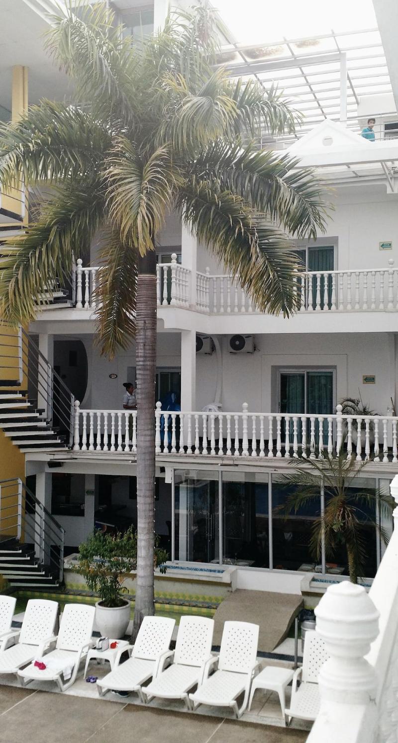 Hotel Manantial image