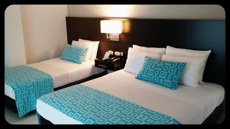 Hotel Manantial image