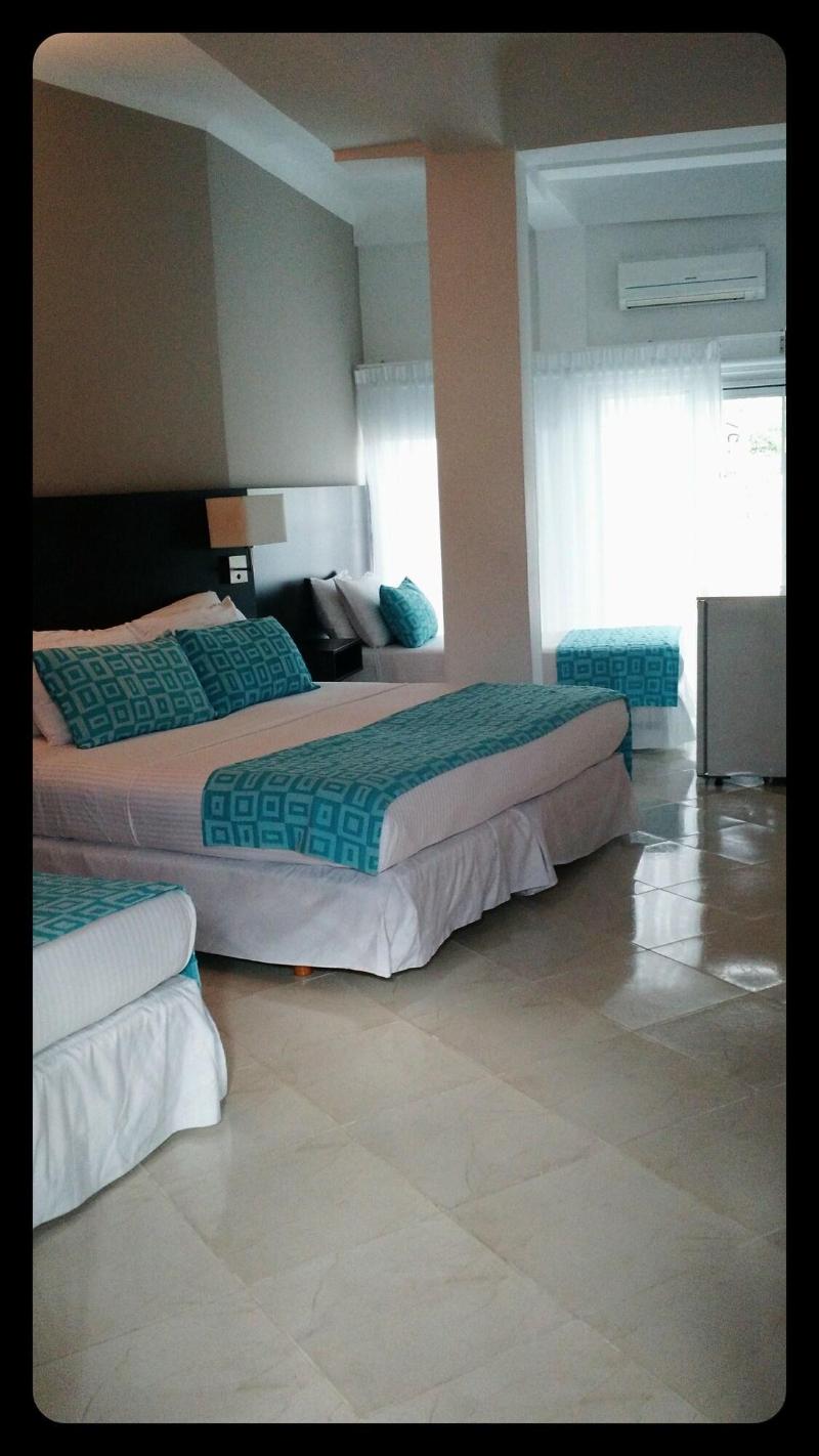 Hotel Manantial image