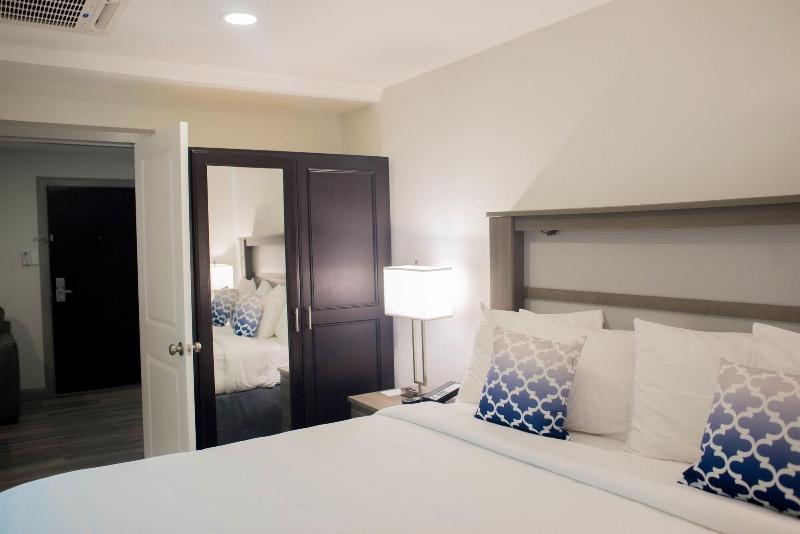 King's Hotel & Residences image