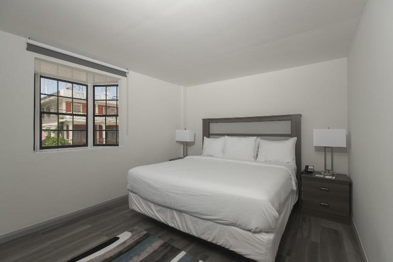 King's Hotel & Residences image